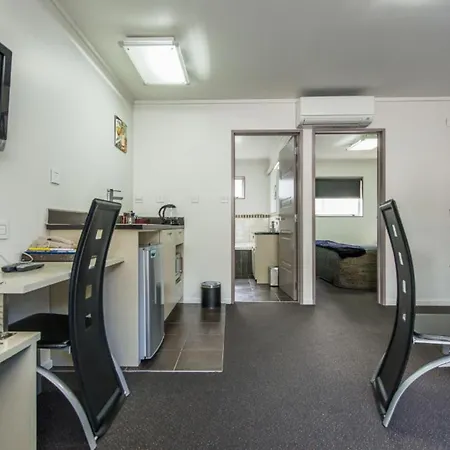 151 On London Motel & Conference Centre Whanganui Exterior photo